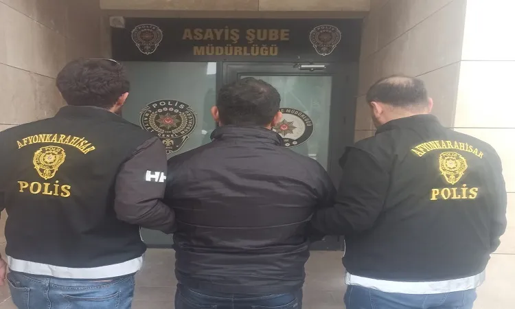 Hırsızlık suçundan aranıyordu tutuklandı