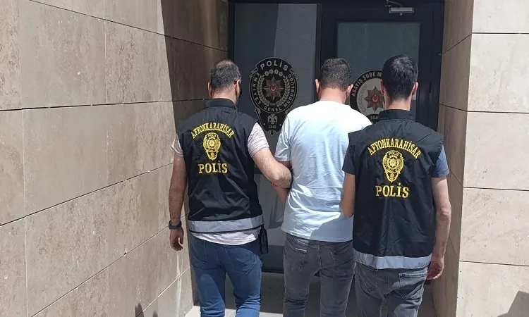 1 Yıl 7 Ay hapis cezası vardı yakalandı
