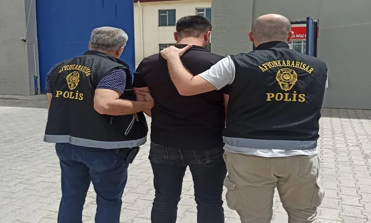 Cinsel istismar uçundan tutuklandı