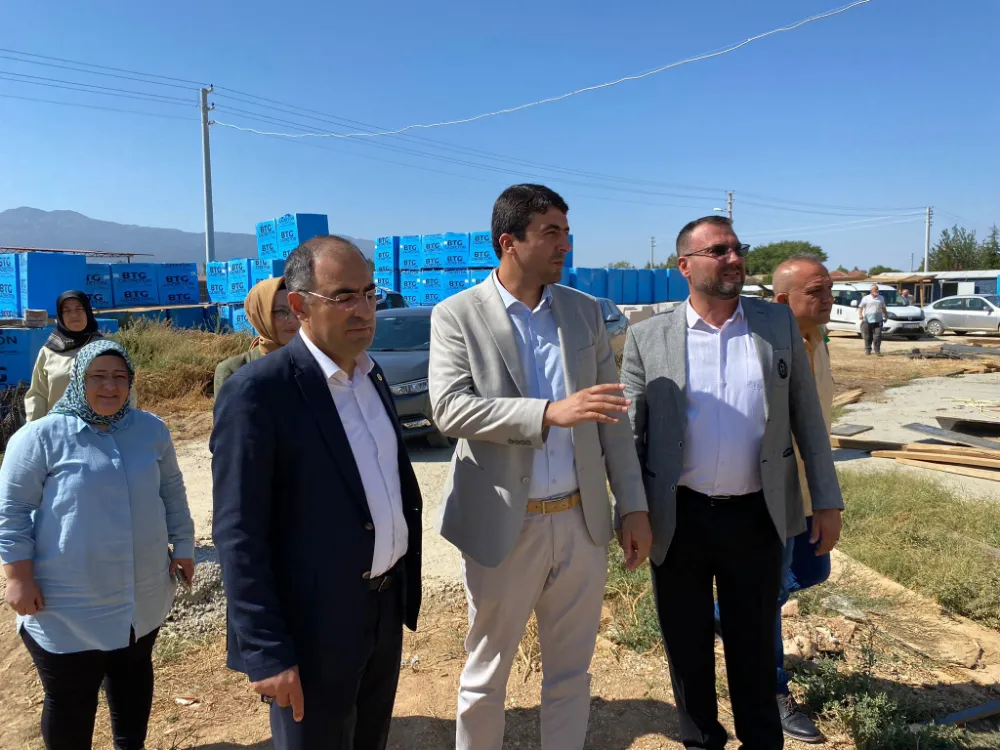 'Vatandaşlarımızın derdine derman olmak için sahadayız'