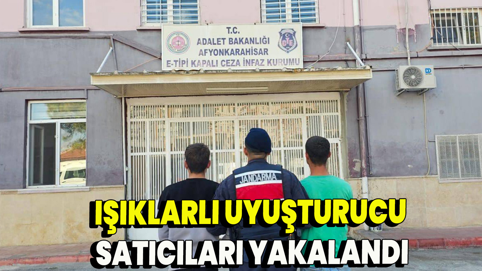 Işıklarlı uyuşturucu satıcıları yakalandı