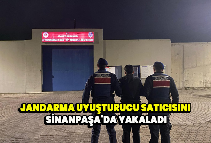 Jandarma Uyuşturucu satıcısını Sinanpaşa'da yakaladı