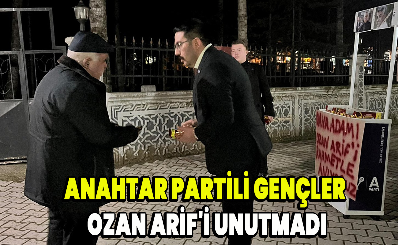 Anahtar Partili Gençler Ozan Arif'i unutmadı