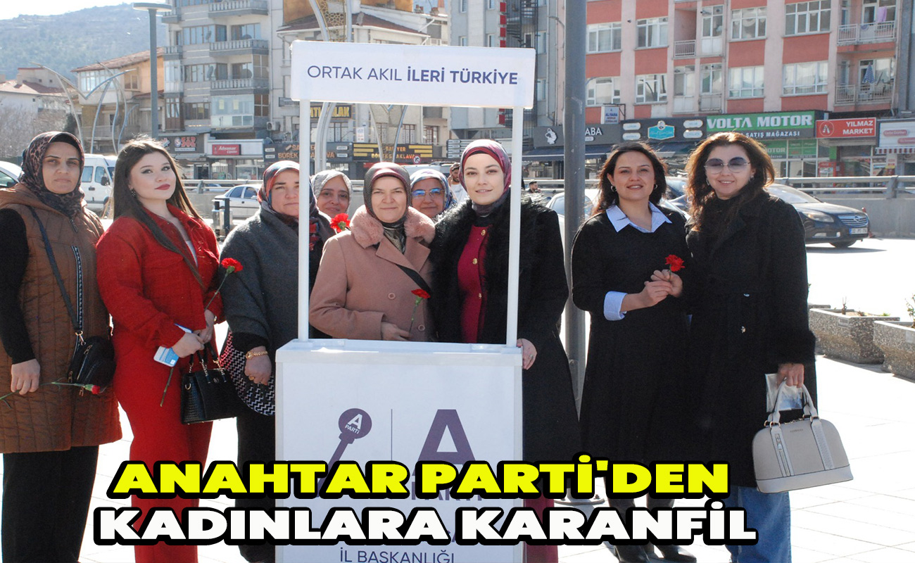 Anahtar Parti'den Kadınlara karanfil