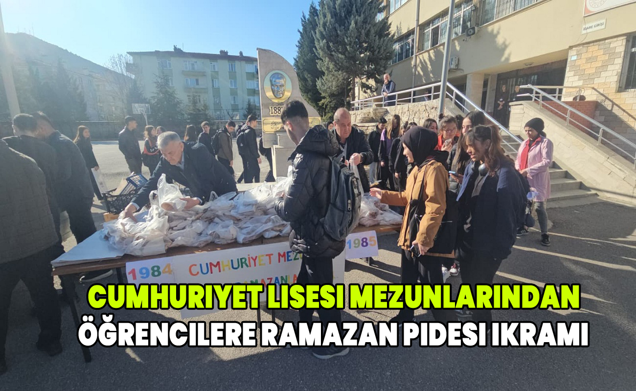 Cumhuriyet Lisesi mezunlarından öğrencilere Ramazan pidesi ikramı