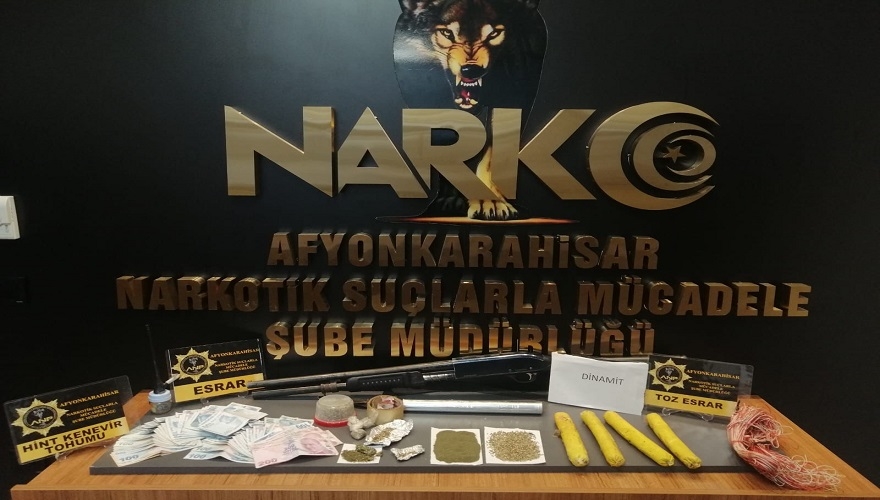 Döğerde sokak satıcılarına operasyon yapıldı