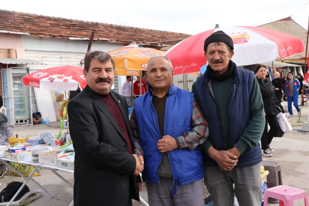 Pazar Esnafı Başkan Sarıyı bağrına bastı