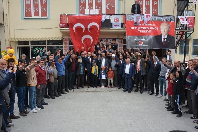 Taytak her Gittiği Yerde Coşkuyla Karşılandı