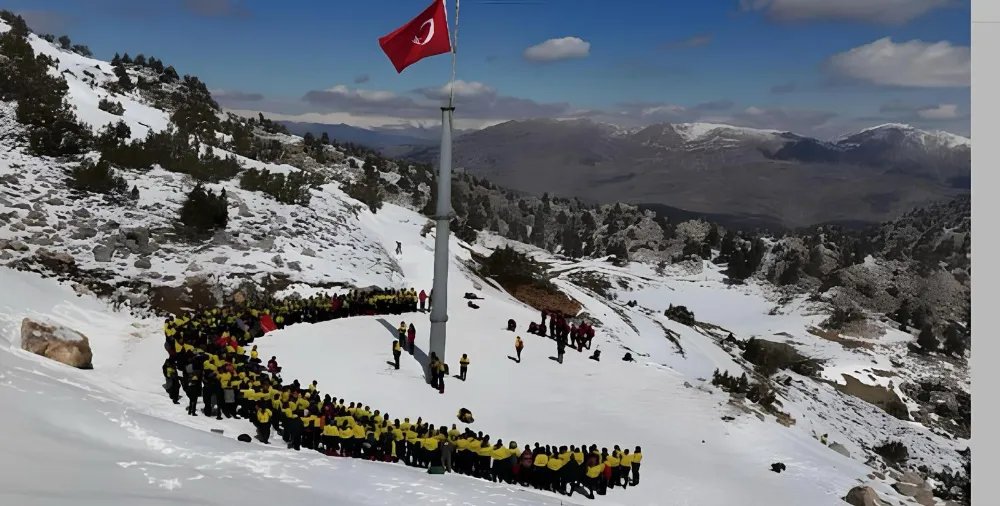 Afyon ANDA Ekibinden vefa tırmanışı