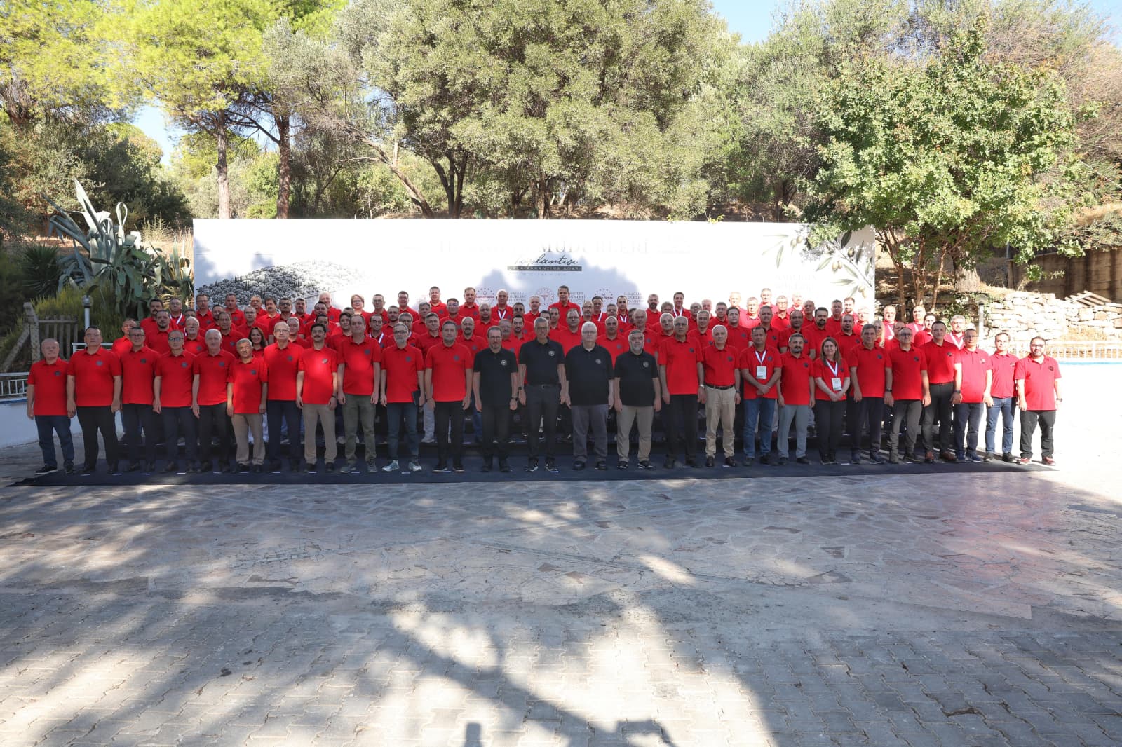Öztürk Urla'da düzenlenen il sağlık müdürleri toplantısına katıldı