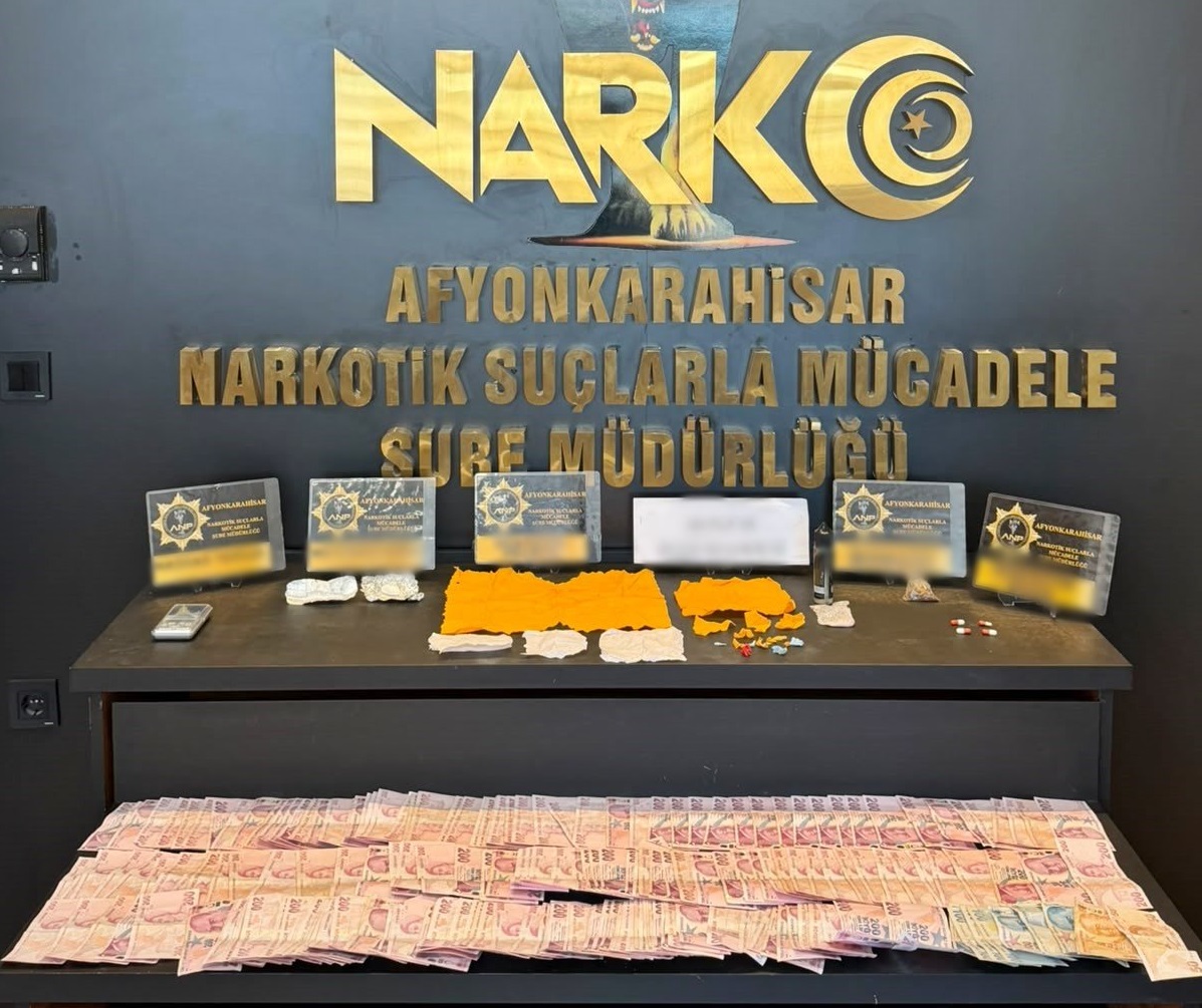 Emniyet sokak satıcılarına yönelik operasyon yaptı